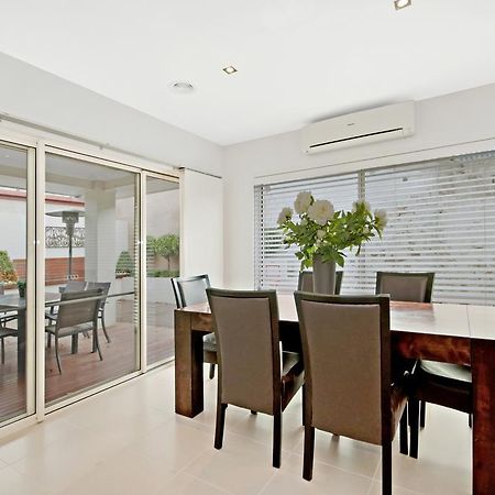 Central Warrnambool Townhouse Номер фото