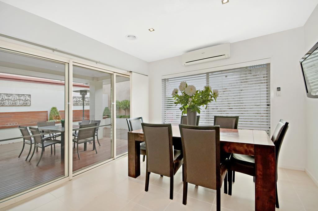 Central Warrnambool Townhouse Номер фото